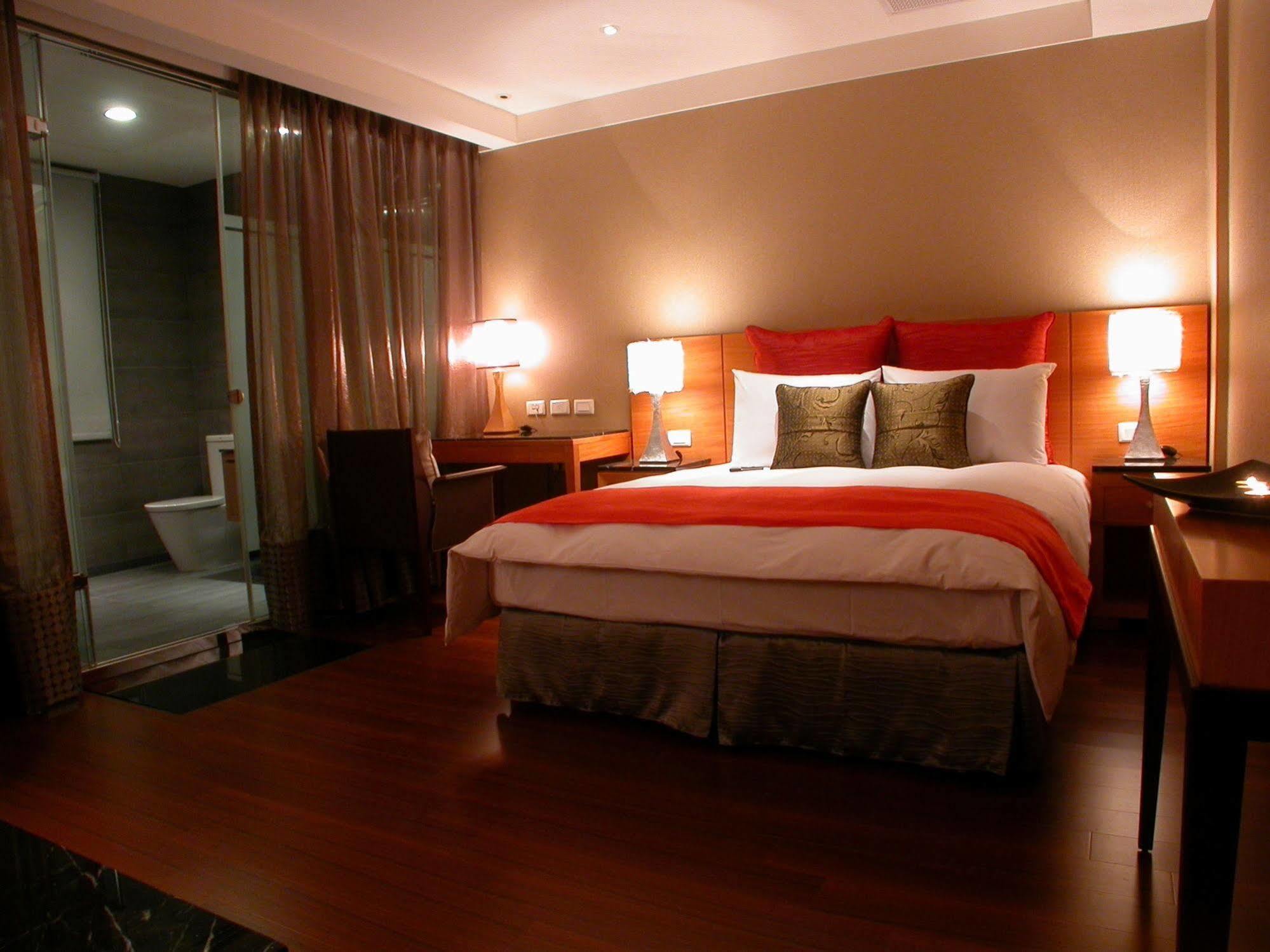 Aqua Bella Hotel Taipei Esterno foto